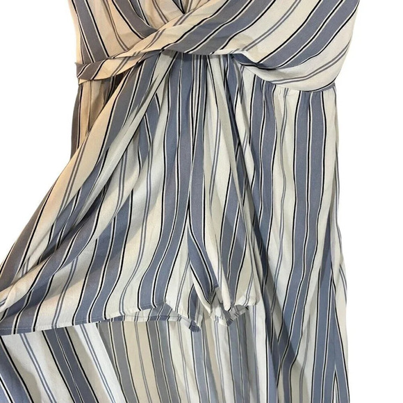 Everly NWT Jumpsuit Large Blue White Stripes Long Skirt Open Shorts Keyhole Back - Picture 4 of 6